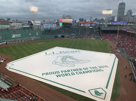 boston red sox game delay today